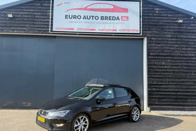 SEAT Leon (2015) thumbnail 1