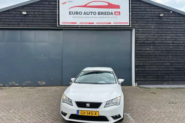 SEAT Leon (2015) thumbnail 1
