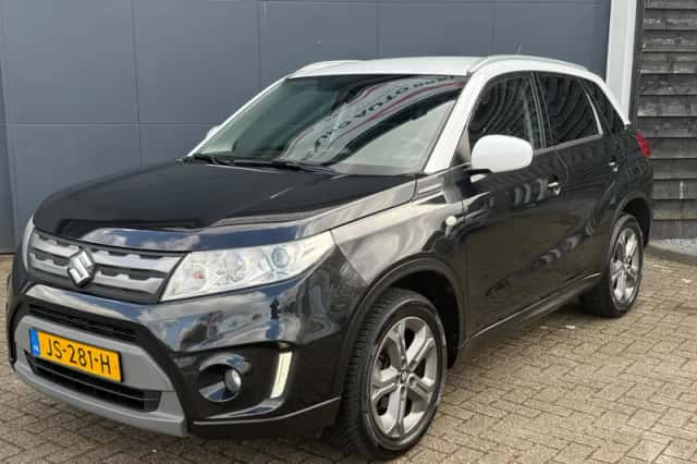 Suzuki Vitara (2016) thumbnail 2