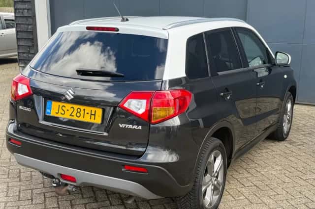 Suzuki Vitara (2016) thumbnail 5