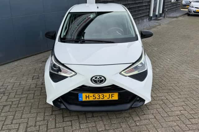 Toyota Aygo (2020) thumbnail 4