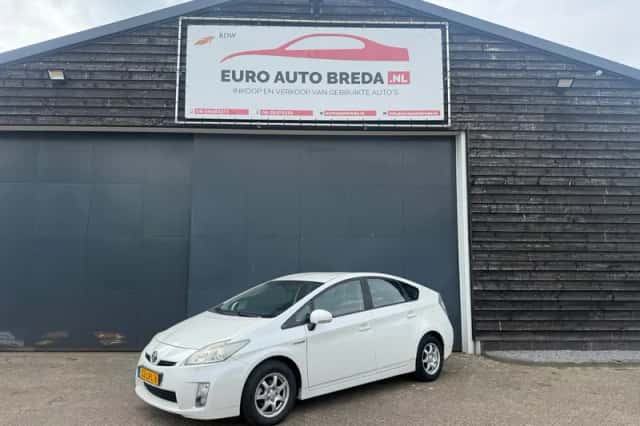 Toyota Prius (2010) thumbnail 1