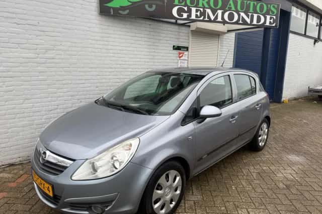 Opel Corsa (2008) thumbnail 1