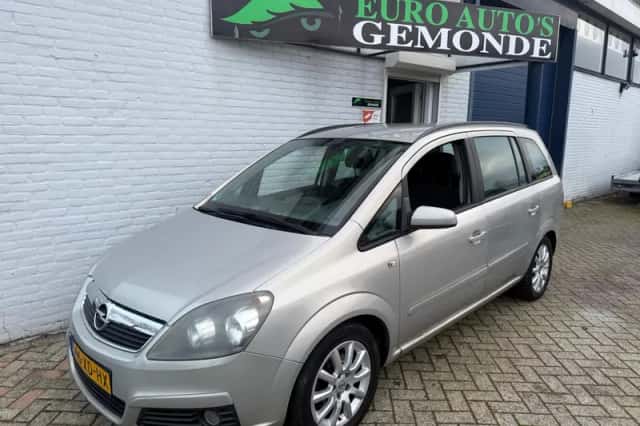 Opel Zafira (2007) thumbnail 1