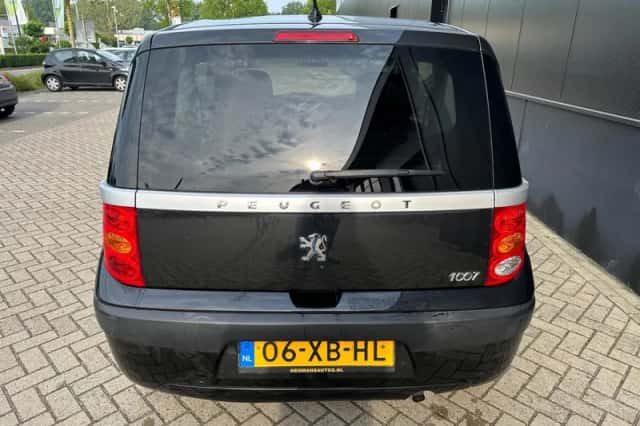Peugeot 1007 (2007) thumbnail 6