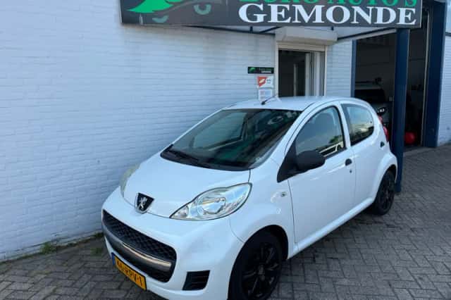 Peugeot 107 (2011) thumbnail 1