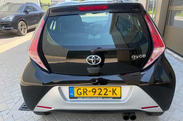 Toyota Aygo (2015) thumbnail 6