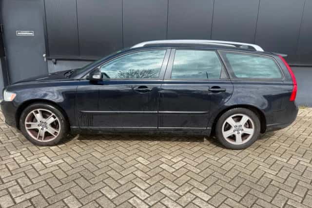 Volvo V50 (2010) thumbnail 4