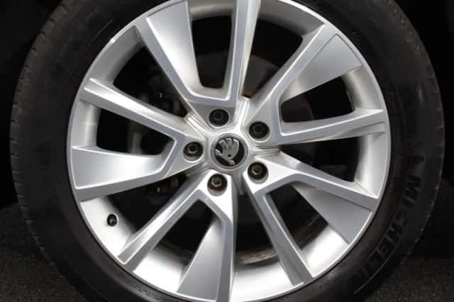 Škoda Karoq (2022) thumbnail 3