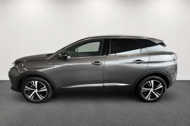 Peugeot 3008 (2023) thumbnail 4