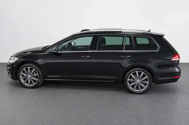 Volkswagen Golf (2019) thumbnail 4