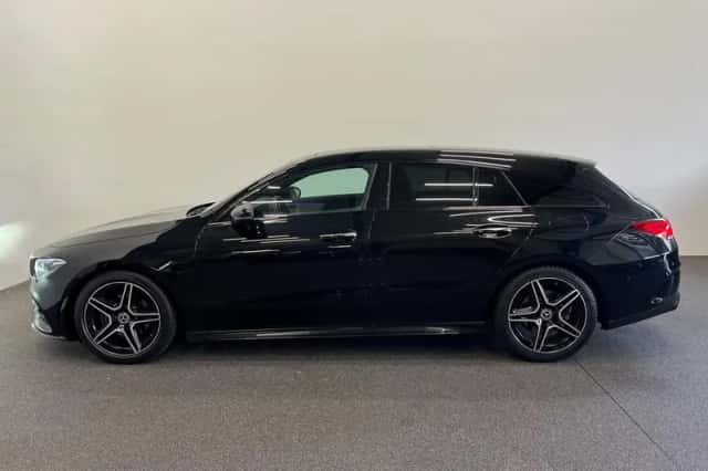 Mercedes-Benz CLA-Klasse (2022) thumbnail 4