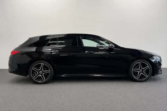 Mercedes-Benz CLA-Klasse (2022) thumbnail 5