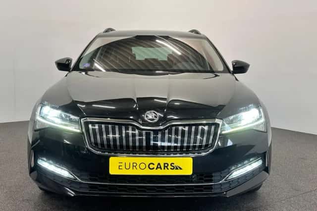 Škoda Superb (2022) thumbnail 2