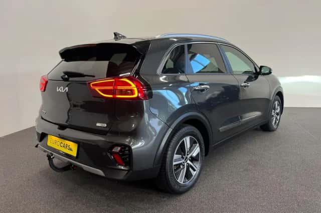 Kia Niro (2022) thumbnail 6