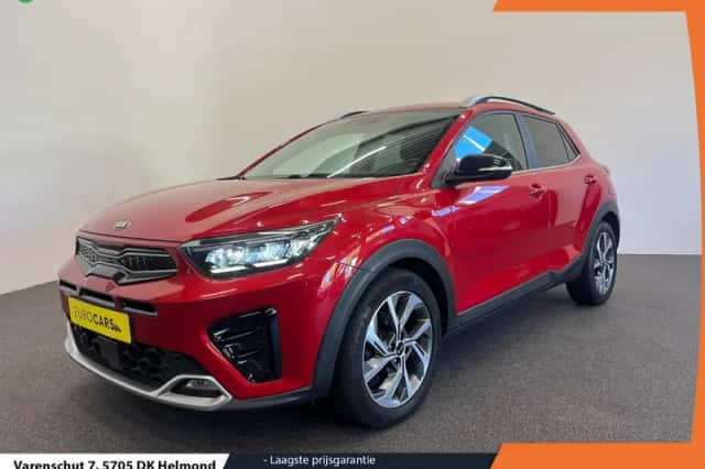 Kia Stonic (2021) thumbnail 1