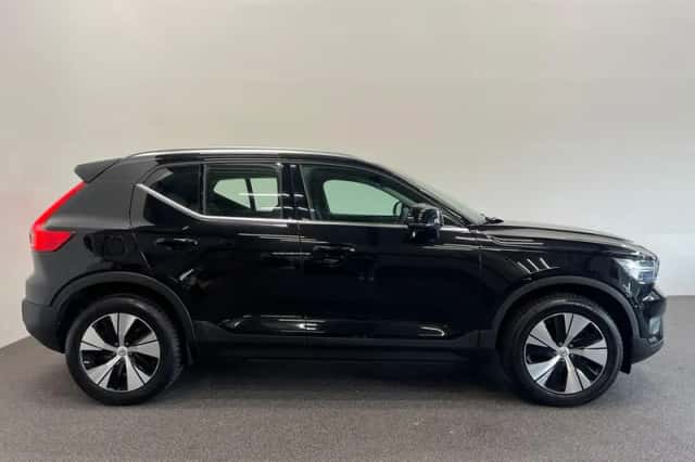 Volvo XC40 (2021) thumbnail 5