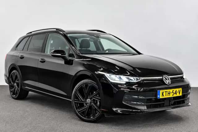 Volkswagen Golf (2025) thumbnail 2