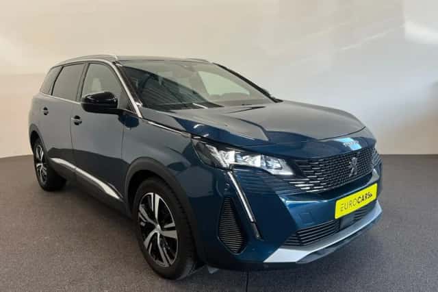 Peugeot 5008 (2023) thumbnail 3