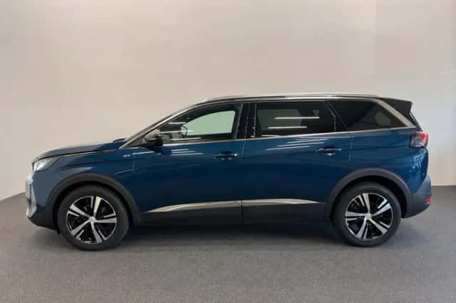 Peugeot 5008 (2023) thumbnail 4