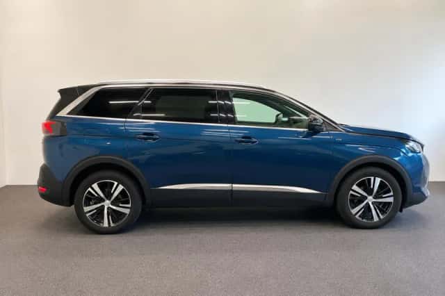 Peugeot 5008 (2023) thumbnail 5