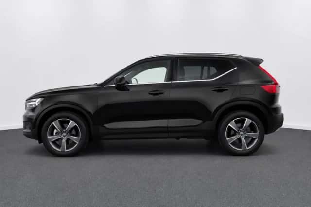 Volvo XC40 (2021) thumbnail 4