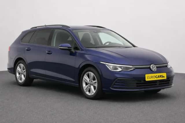 Volkswagen Golf (2024) thumbnail 3