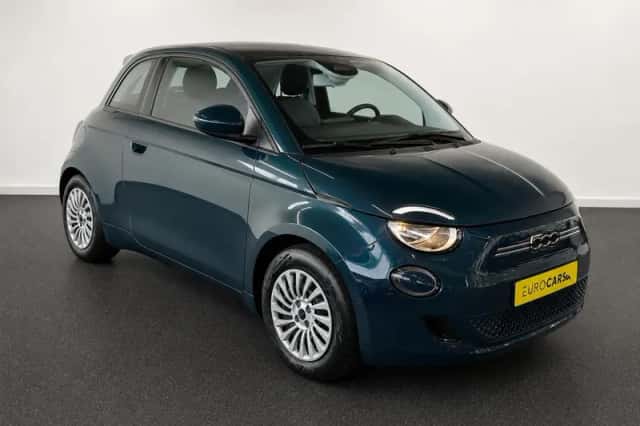 Fiat 500e (2023) thumbnail 3