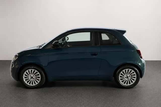 Fiat 500e (2023) thumbnail 4
