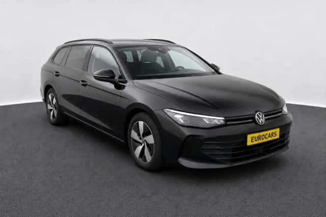 Volkswagen Passat (2025) thumbnail 3