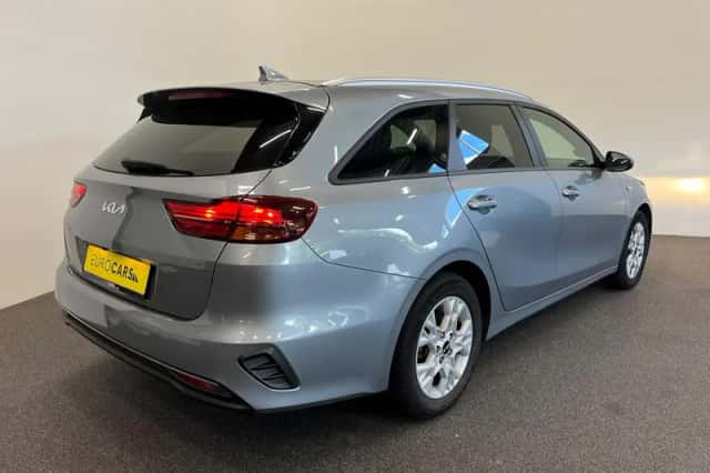 Kia Ceed (2023) thumbnail 6