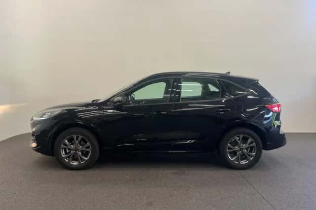 Ford Kuga (2023) thumbnail 4