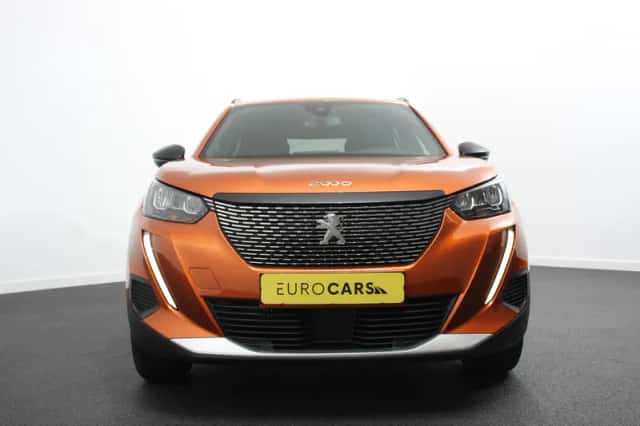 Peugeot 2008 (2023) thumbnail 2
