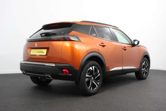 Peugeot 2008 (2023) thumbnail 4