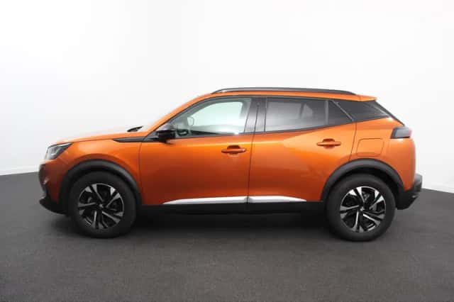 Peugeot 2008 (2023) thumbnail 6