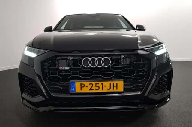 Audi Q8 (2021) thumbnail 4