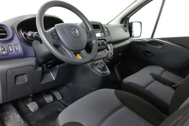 Opel Vivaro (2018) thumbnail 2