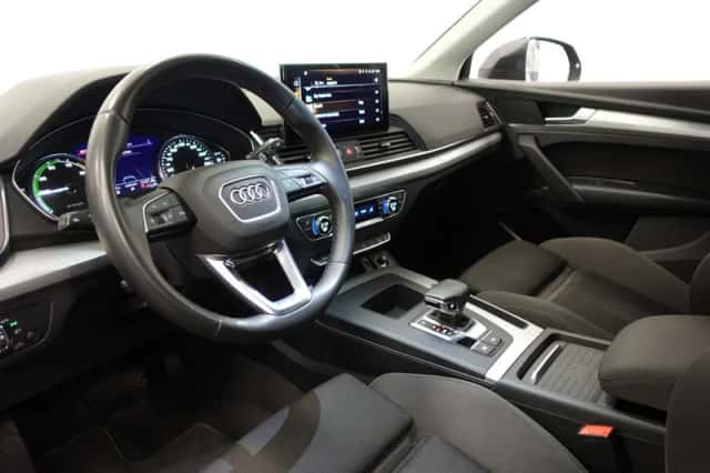 Audi Q5 (2021) thumbnail 2