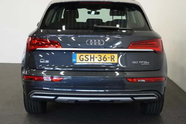 Audi Q5 (2021) thumbnail 4