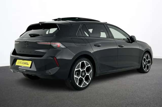 Opel Astra (2024) thumbnail 4