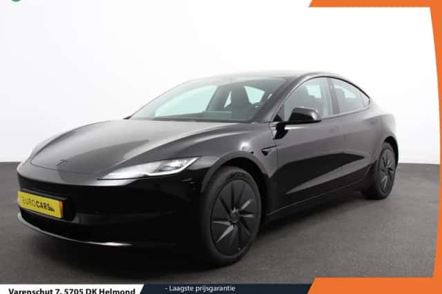 Tesla Model 3 (2026) thumbnail 1