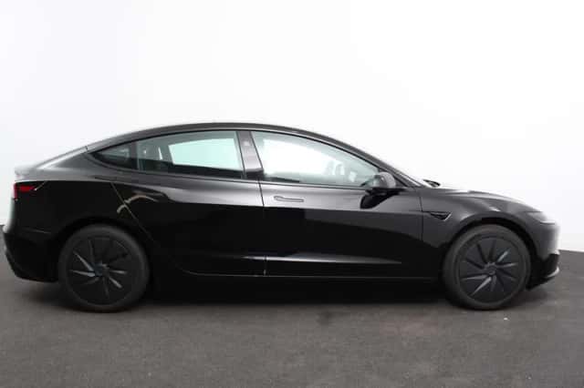 Tesla Model 3 (2026) thumbnail 6