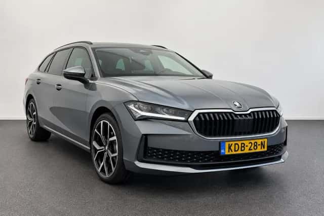 Škoda Superb (2025) thumbnail 3
