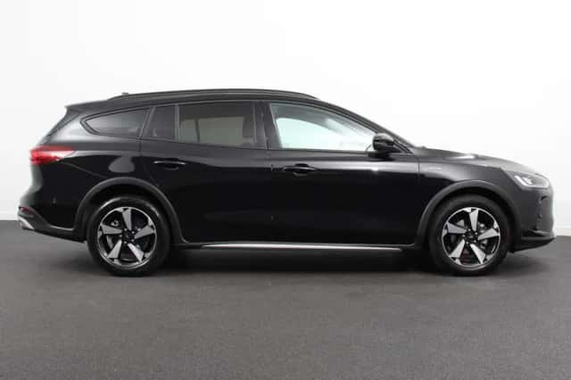 Ford Focus (2024) thumbnail 6