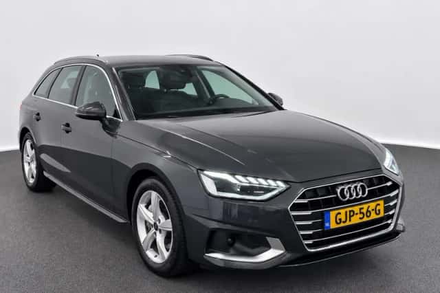 Audi A4 (2023) thumbnail 3