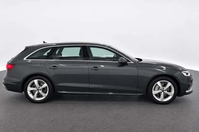 Audi A4 (2023) thumbnail 5