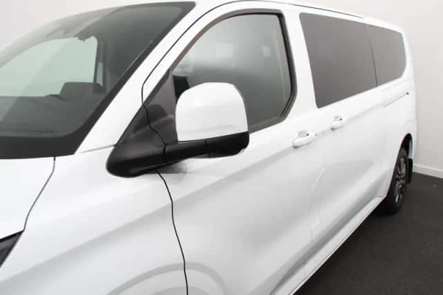 Ford Transit Custom (2025) thumbnail 4