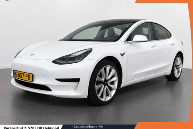 Tesla Model 3 (2019) thumbnail 1