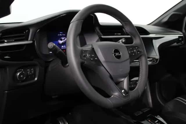 Opel Corsa (2024) thumbnail 2