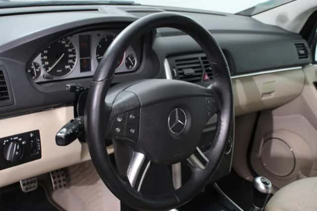 Mercedes-Benz B-Klasse (2011) thumbnail 3